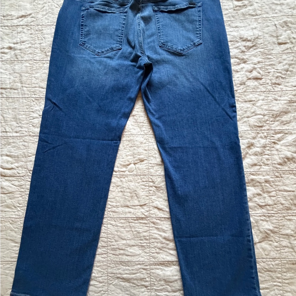 Men’s Joe’s Jeans Kinetic The Classic Straight Leg Parish (Medium Wash) Size 40 View 2